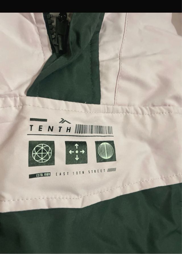 Chaqueta TENTH Negor y morado