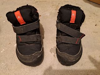 Botas montaña niño talla 26-27