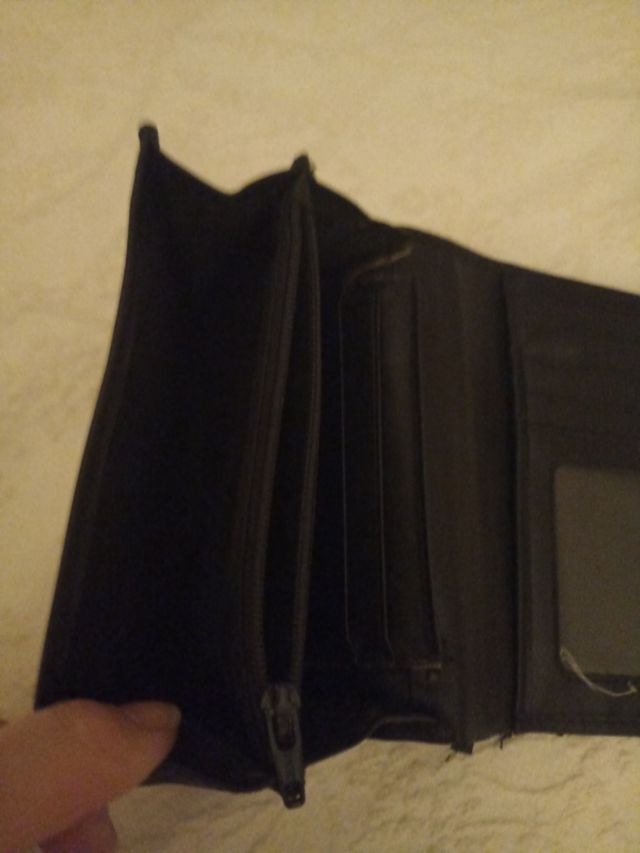 Cartera estampada beige-negro