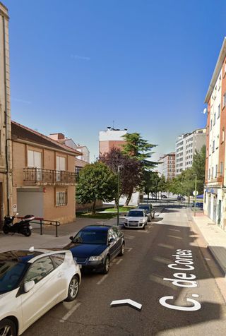 Plaza garaje alquiler (junto al Bulevar)