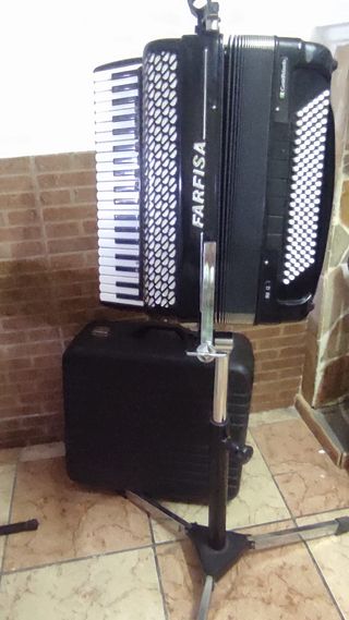 Acordeón Farfisa