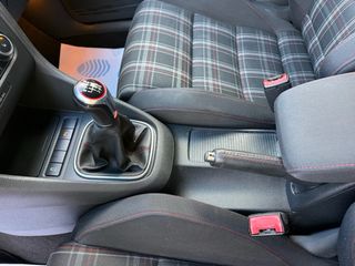 Volkswagen Golf VI GTI 210cv 2011