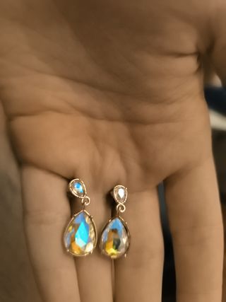 Pendientes brillantes multicolor sin estrenar 