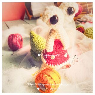 Amigurumi caracol hecho a mano