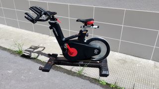 Bicicleta Spinning Life Fitness IC6