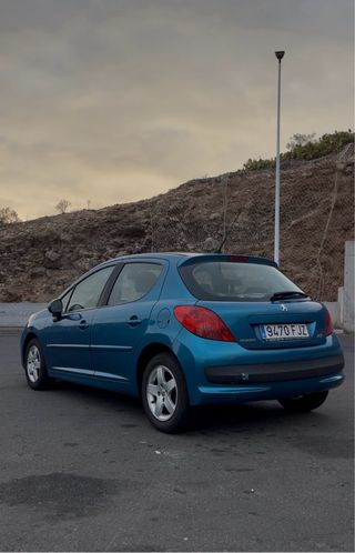 Peugeot 207 2006