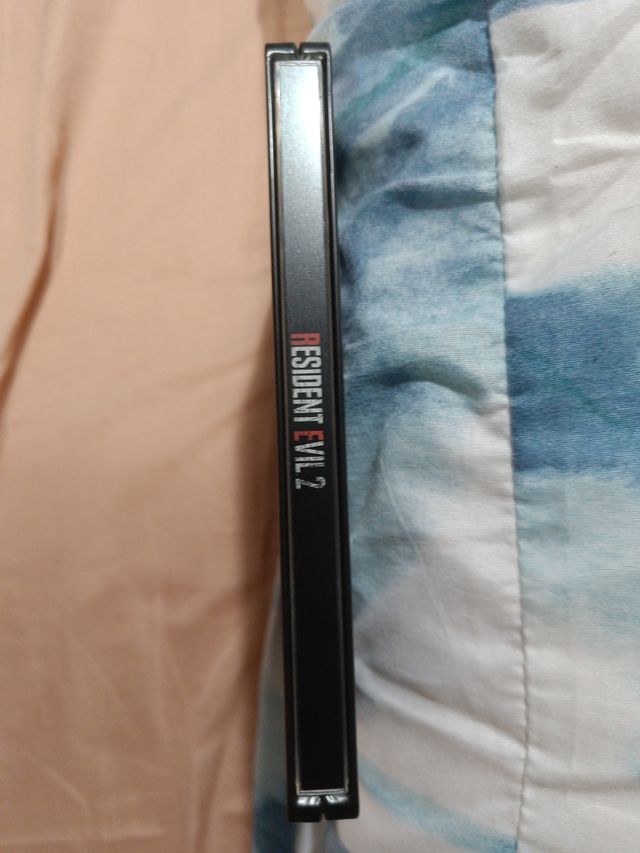 Resident Evil 2 remake Steelbook ps4