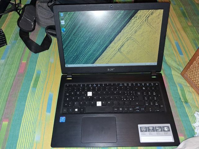 Notebook Acer Aspire 3 nero ben tenuto. Funzionant
