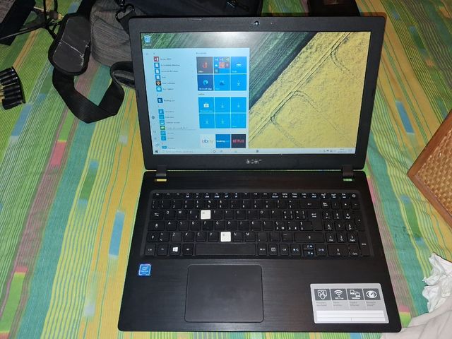 Notebook Acer Aspire 3 nero ben tenuto. Funzionant