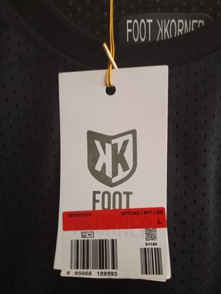 Camiseta FOOT KORNER negra-roja