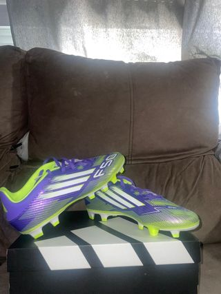 Botas fútbol Adidas F50 - Moradas/Amarillas