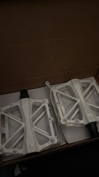 Pedales MTB blancos - 2 unid.