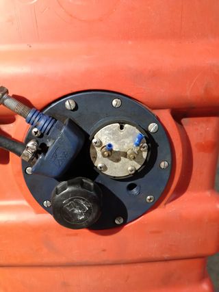 Depósito gasolina plástico rojo