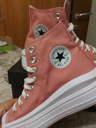 Converse Chuck Taylor Move 