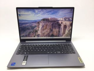 pc portatil lenovo 83em