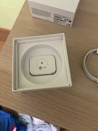 Cuffie wireless Bluetooth con custodia di ricarica