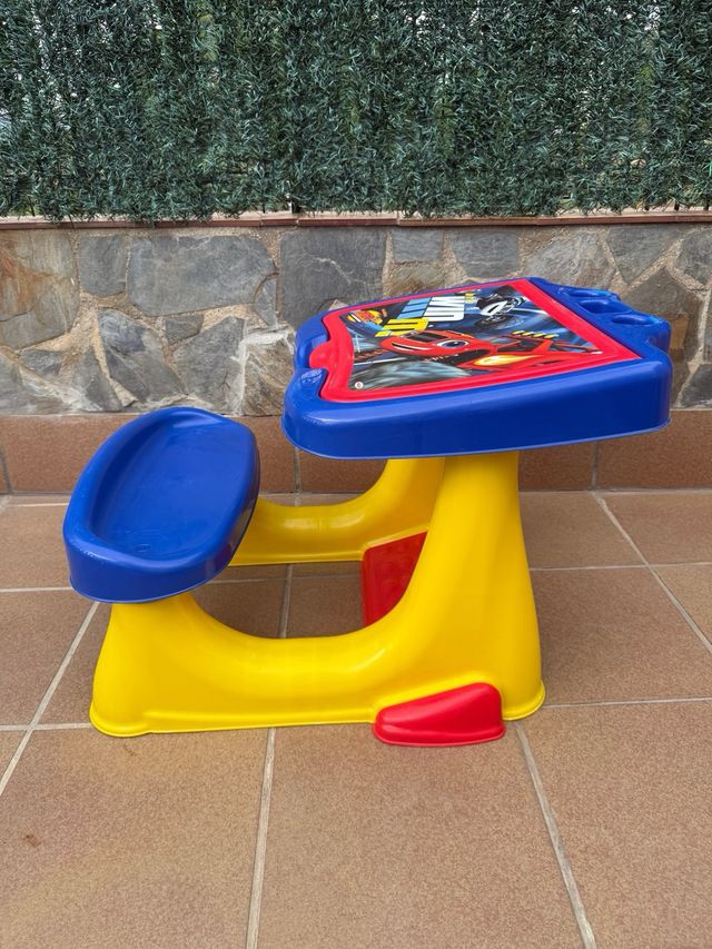 Pupitre infantil Blaze y los Monsters Machines