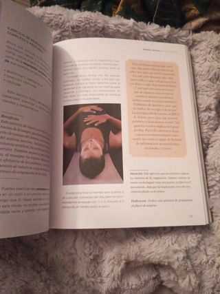 Mi diario de yoga (Spanish Edition)