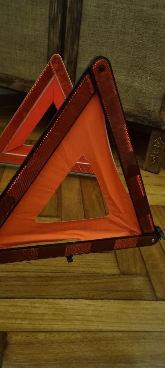 Triángulos preseñalización (2 uds)