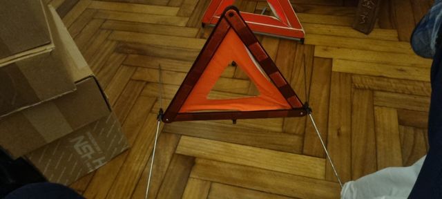 Triángulos preseñalización (2 uds)