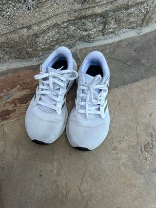 Zapatillas Adidas blancas