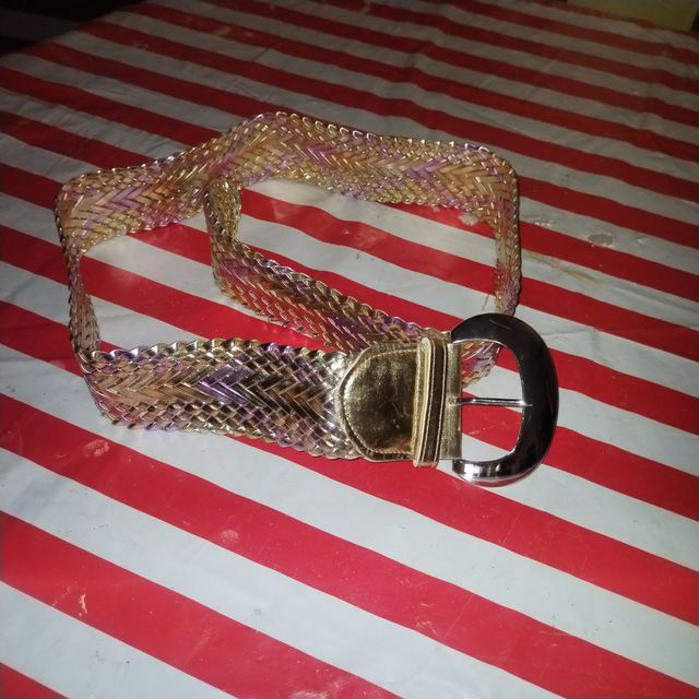 Cinturón trenzado dorado