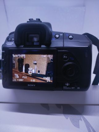 Sony α200 Cámara réflex digital perfecto estado 