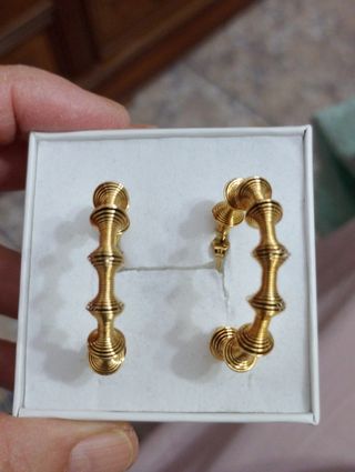 Pendientes argollas trenzadas oro