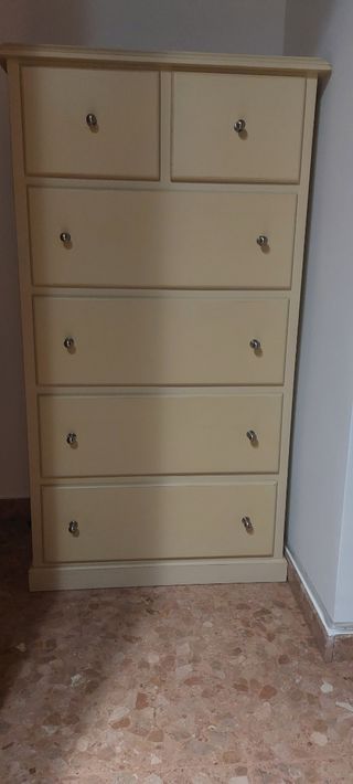 Cómoda vintage de madera - beige