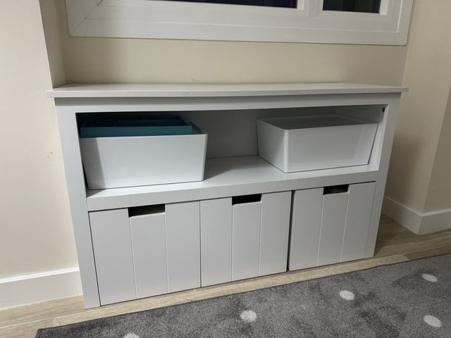 Mueble almacenaje blanco infantil