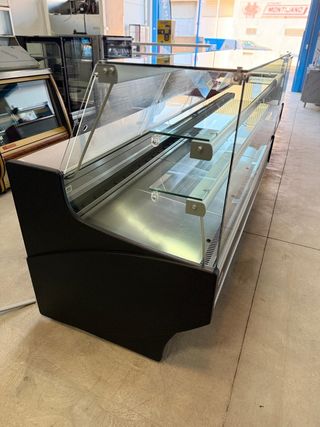 Vitrina refrigerada Docriluc seminueva 2m