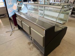 Vitrina refrigerada Docriluc seminueva 2m