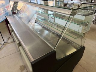 Vitrina refrigerada Docriluc seminueva 2m