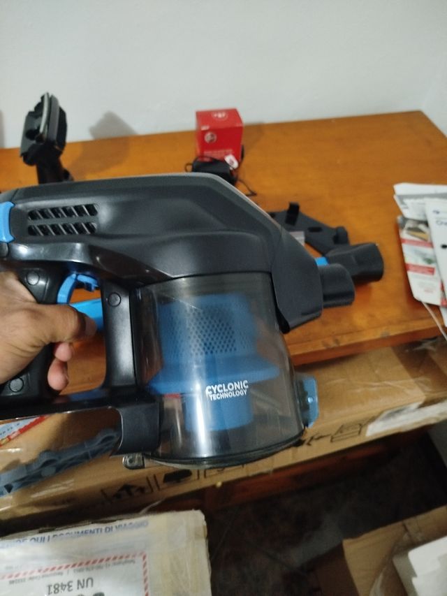 Hoover HF222UPT H-Free 200 Aspiradora