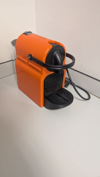Cafetera Nespresso Krups - Naranja