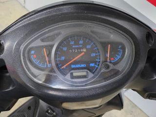 Moto Suzuki Sixteen 125cc - Scooter