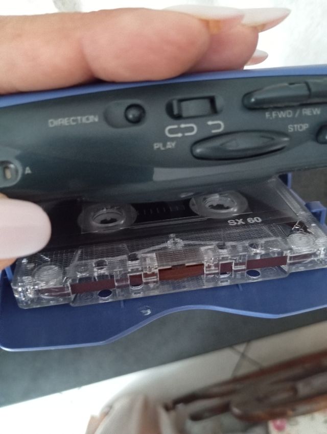 IRRADIO Mini Cassette Player - Autoreverse