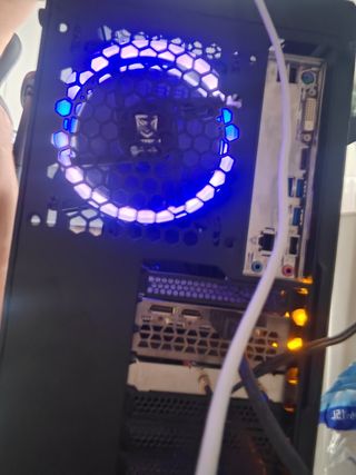 PC GAMING TORRE POTENTE