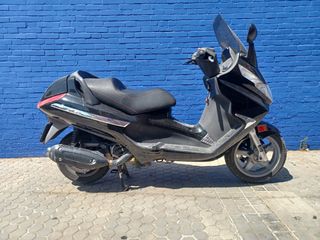Piaggio Vespa X8