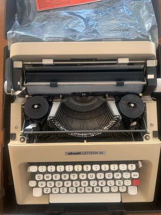 Olivetti Lettera 35 - Máquina de escribir