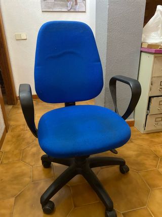 Silla oficina giratoria azul