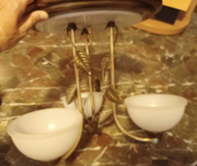 Lámpara techo 3 luces dorada