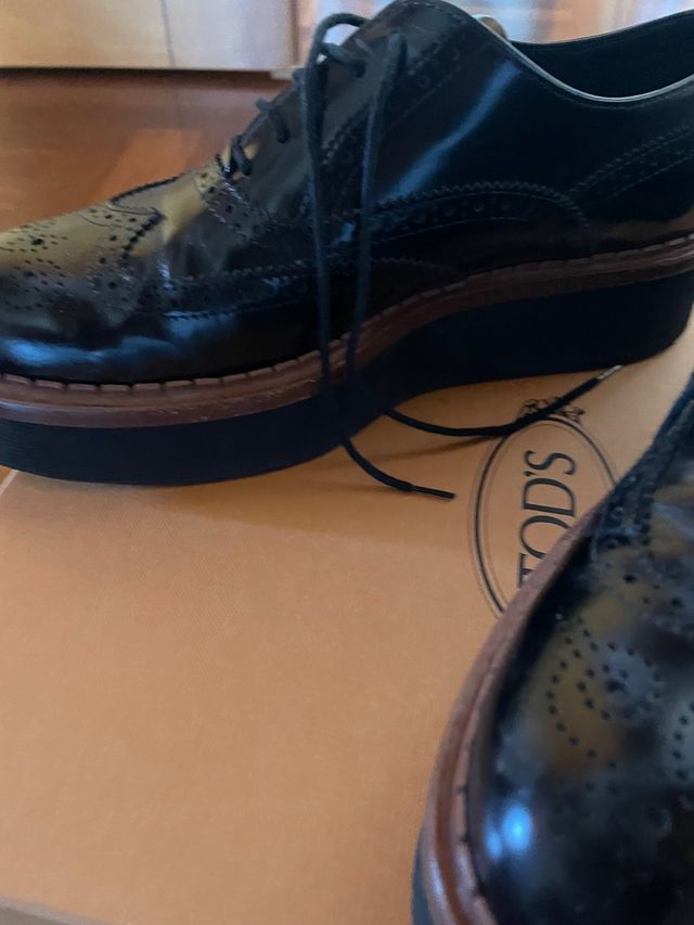 Tod’s - scarpe stringate nere