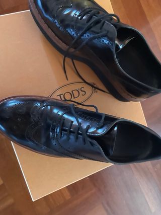 Tod’s - scarpe stringate nere