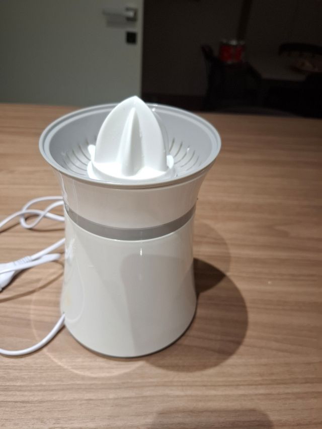 Spremiagrumi elettrico - Electrolux