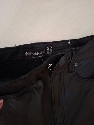 Pantalones polipiel negros