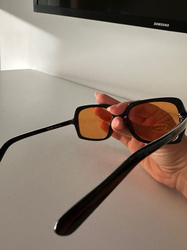 Gafas sol cuadradas naranja