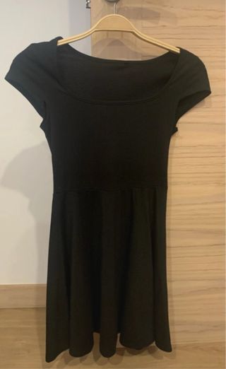Vestido negro corto