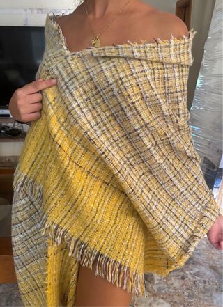 Pashmina amarilla y marrón