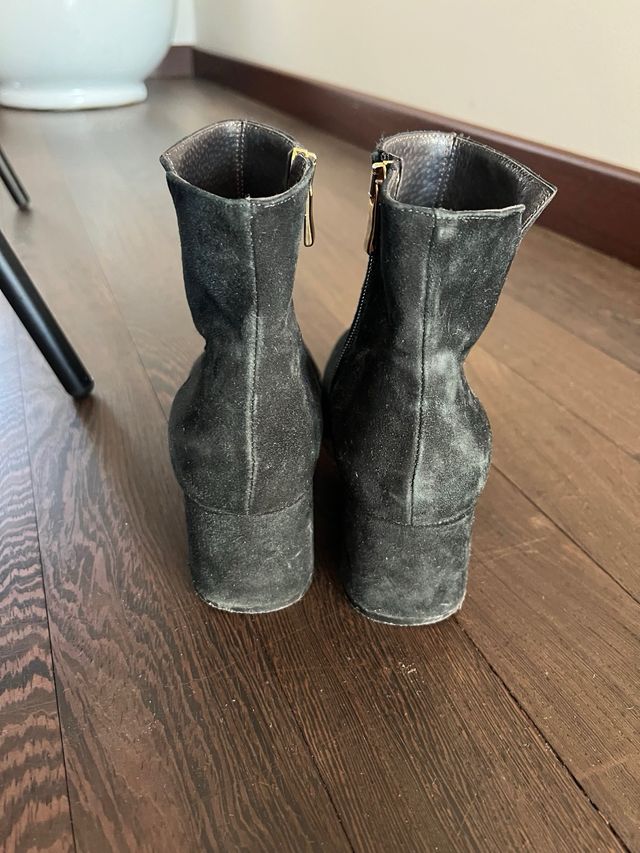 Stivaletti scamosciati neri